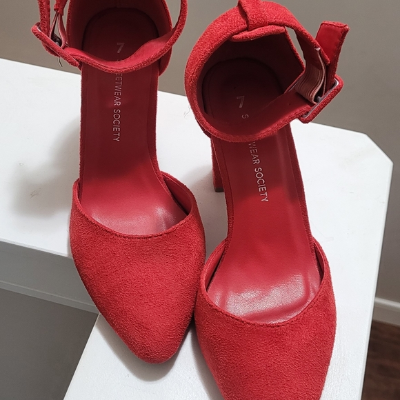 SWS Red Suede Heels - Picture 2 of 3